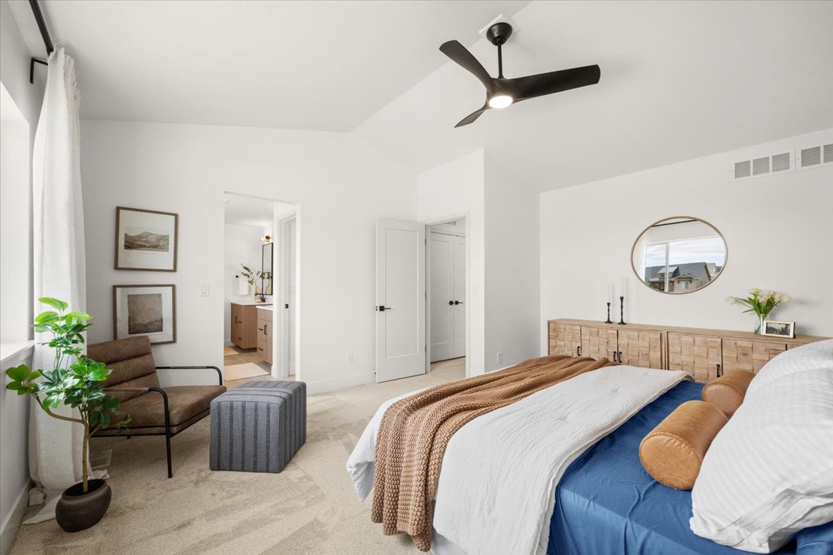 15 Snowcap Dr Windsor