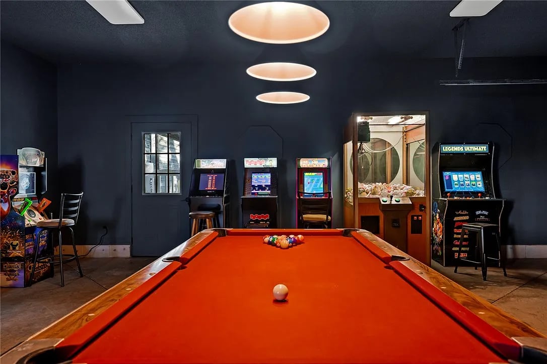 1104 Whitfield Point Rd