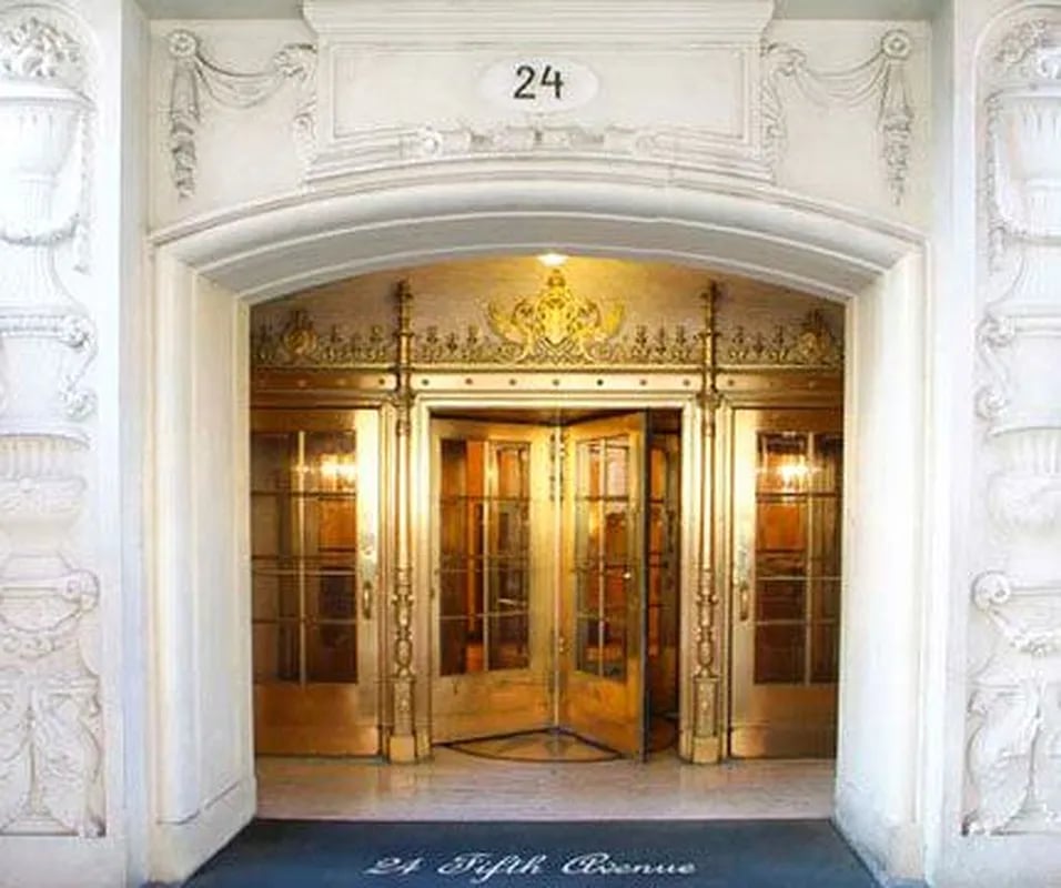 24 5th Avenue #306