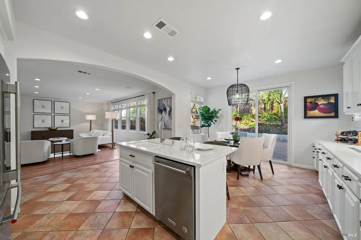 46 Waterbury Ln