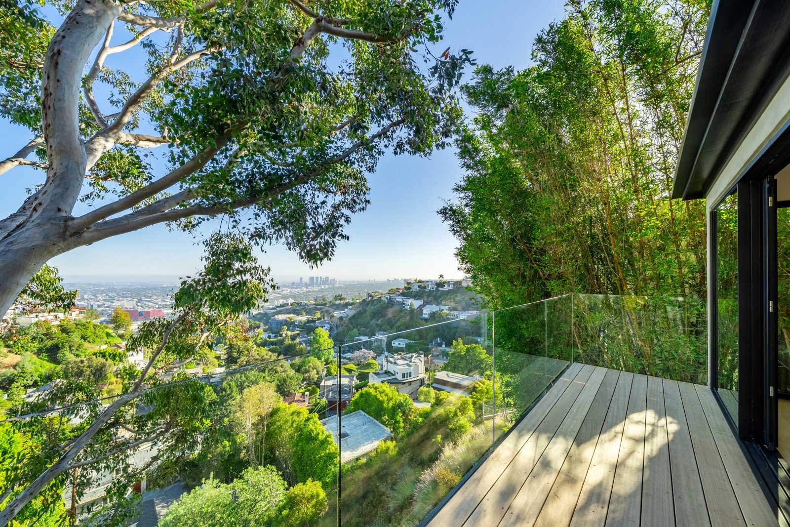 Hollywood Haven ⛰️