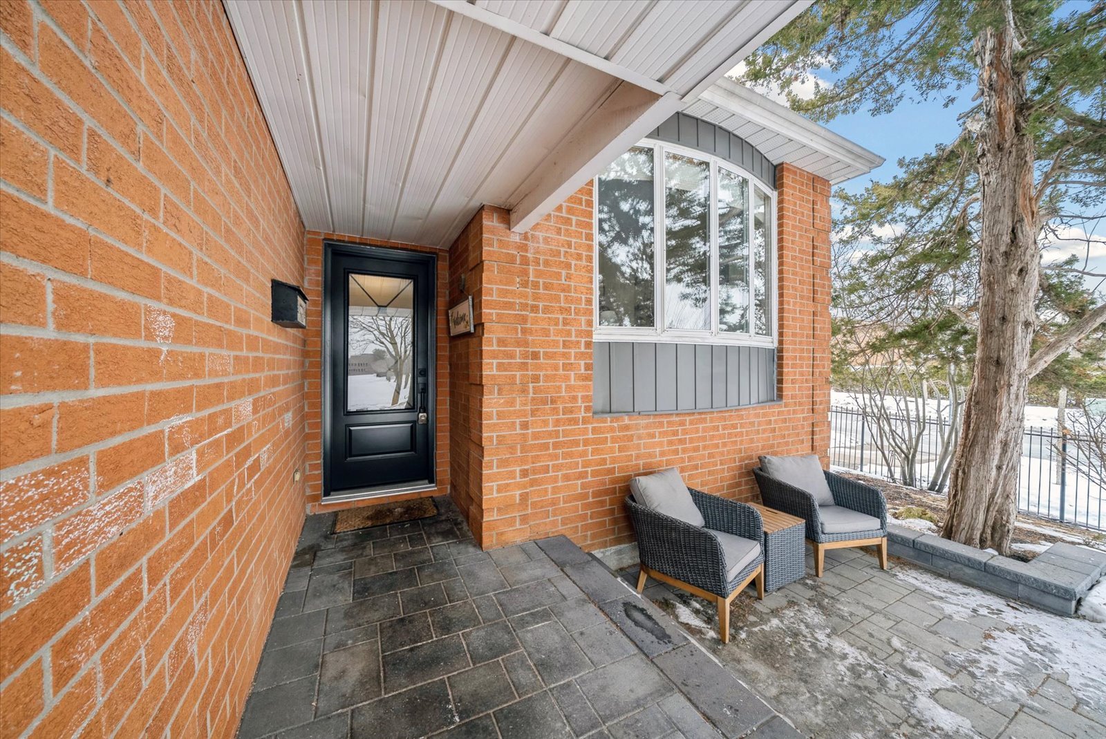 233 Fincham Ave 