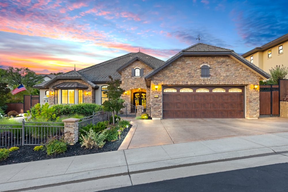 Lakeview Oaks
