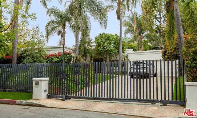 1201 Shadybrook Dr