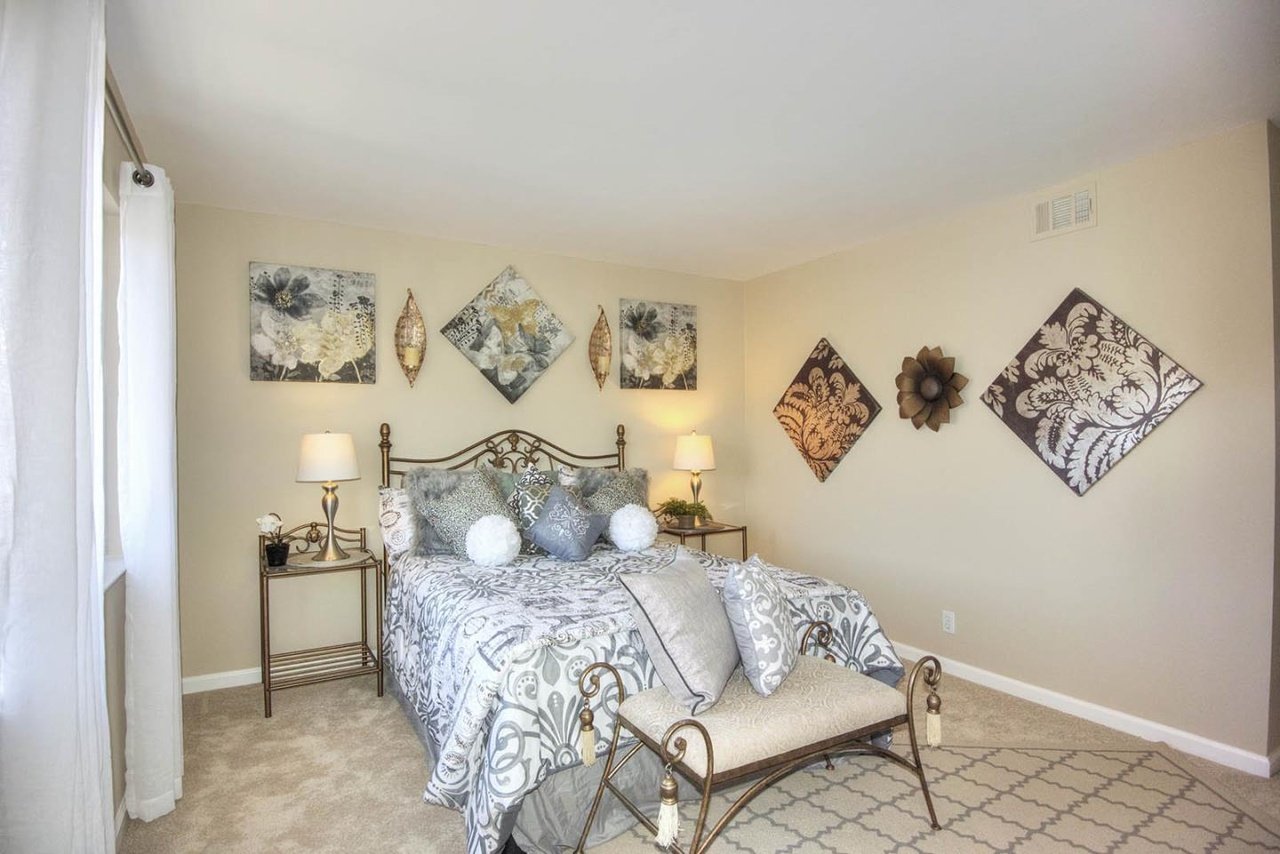 455 S Park Victoria Dr