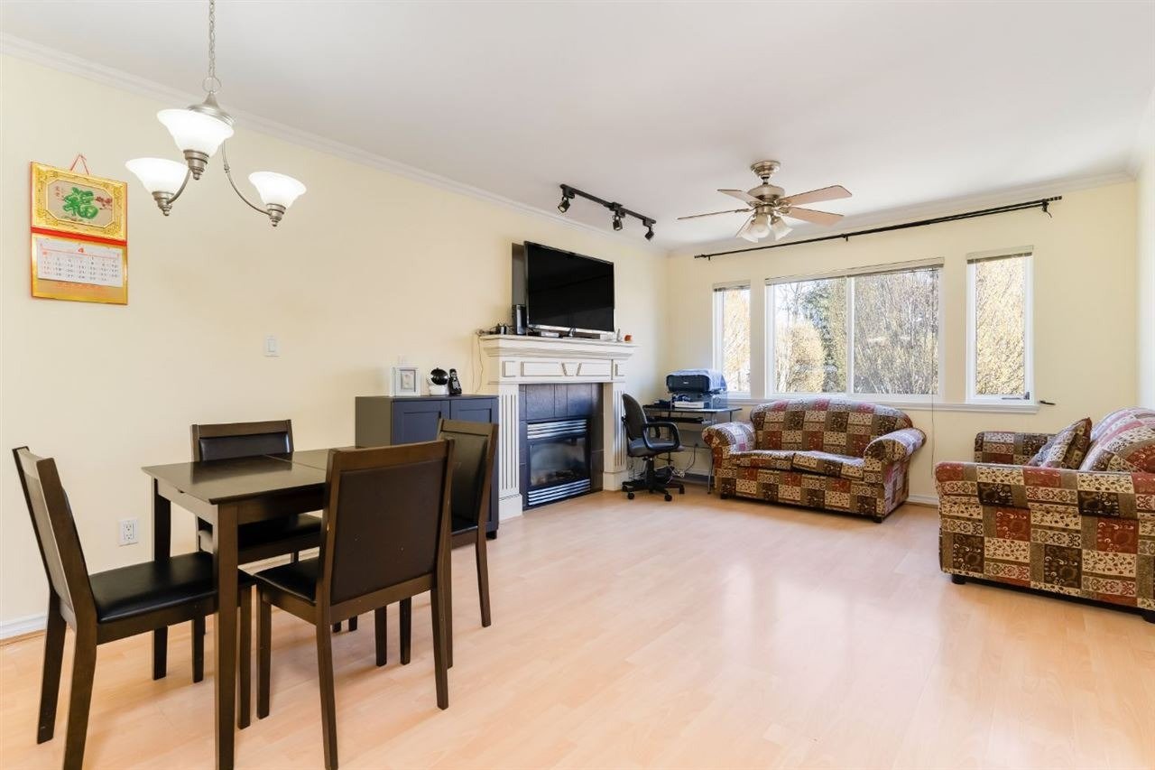 2821 Victoria Dr