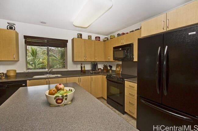 92-1498 Punawainui St, Kapolei 96707