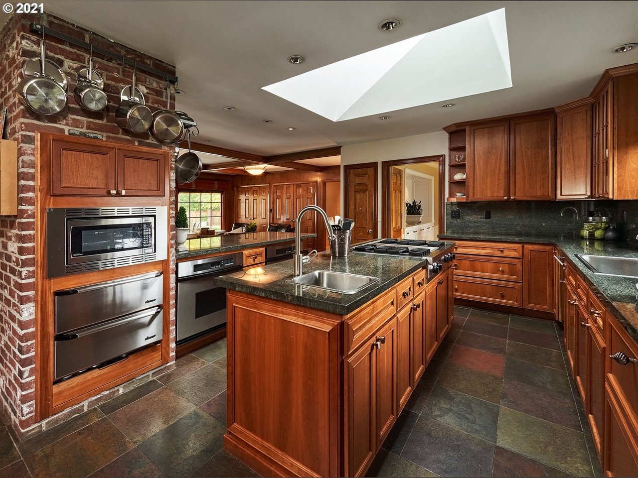3860 SW 75th Ave