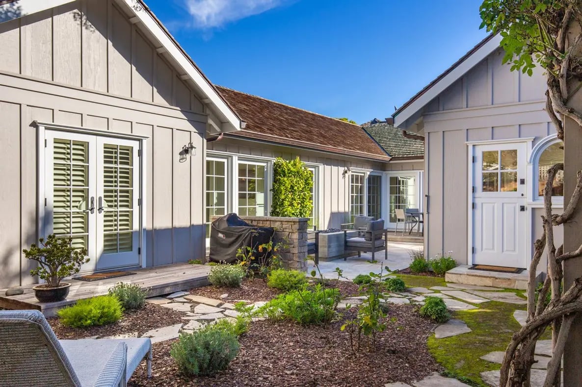 Sea Grass Cottage
