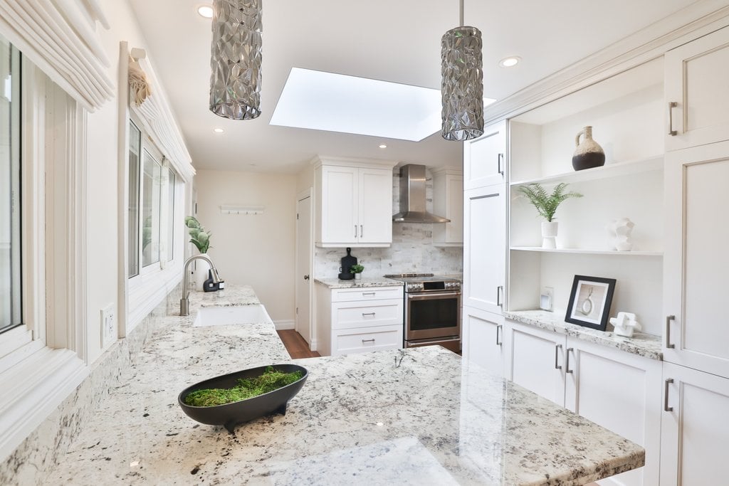 35 Hollyrood Heights Dr