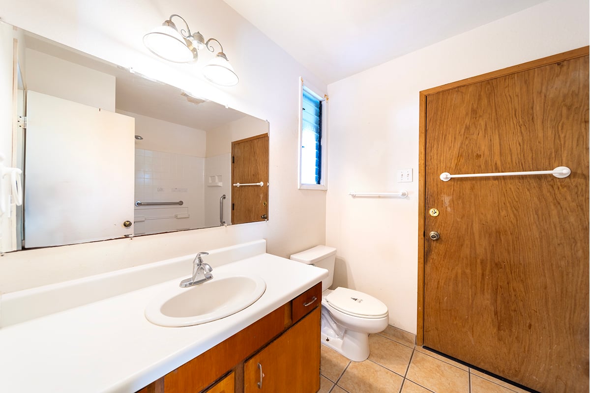 20 Naniakea St., Hilo HI