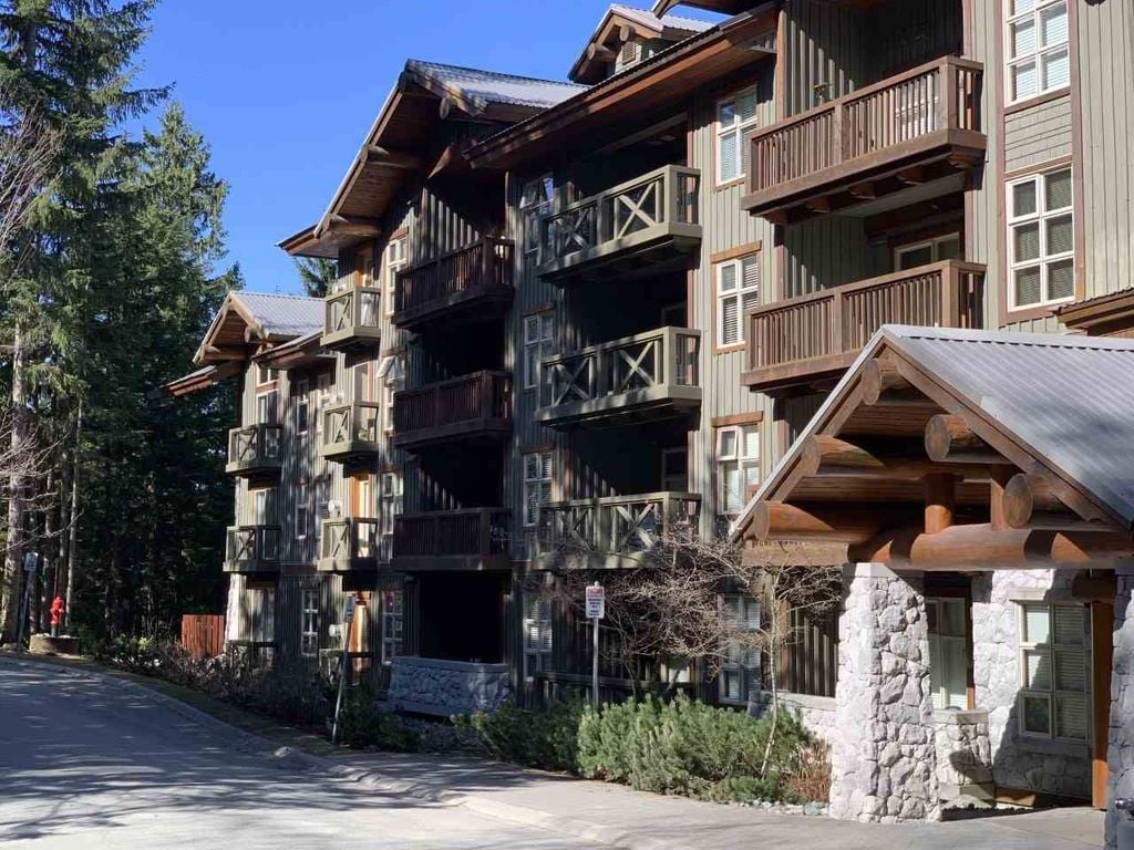 4660 Blackcomb Wy #222