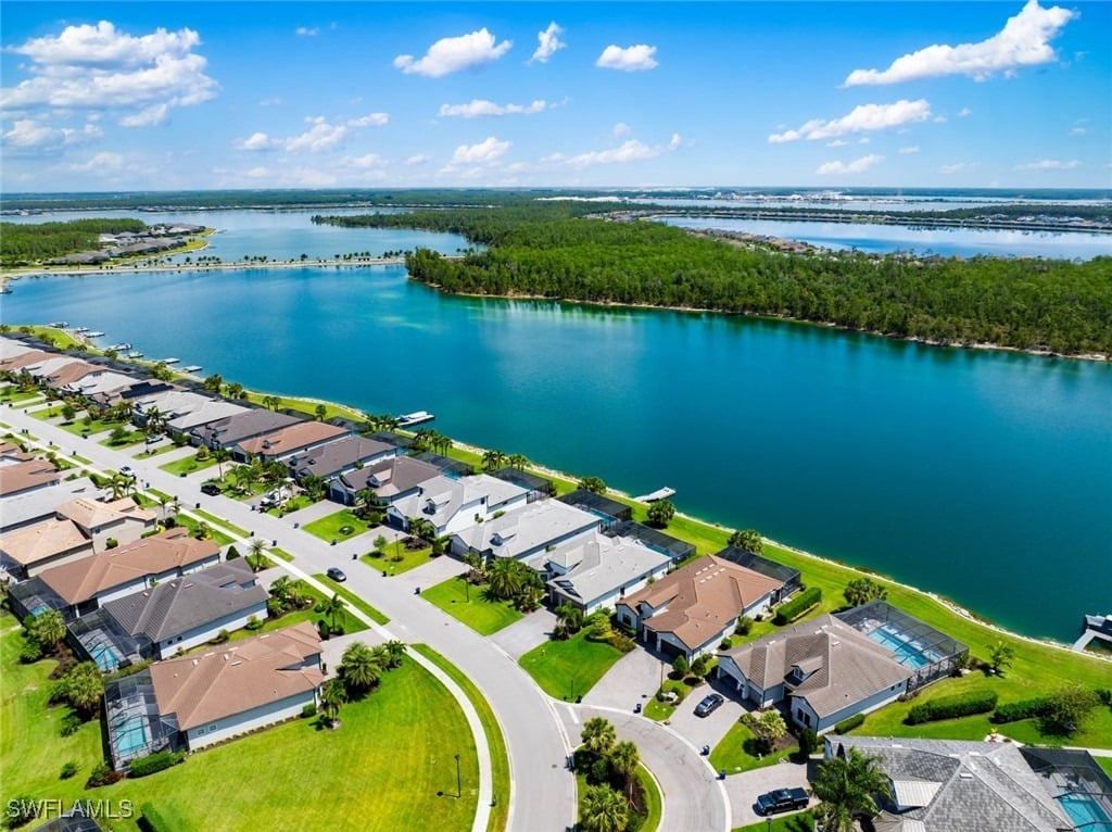 19129 Aqua Shore Dr