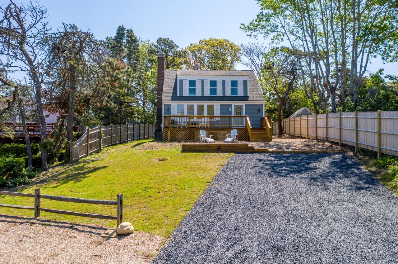 52 Cove Rd
