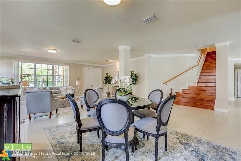 1612 Blue Jay Cir