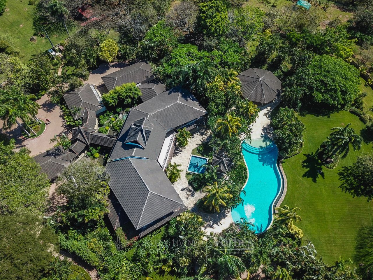 20418 - Villa Serena: Where Serenity Meets Luxury