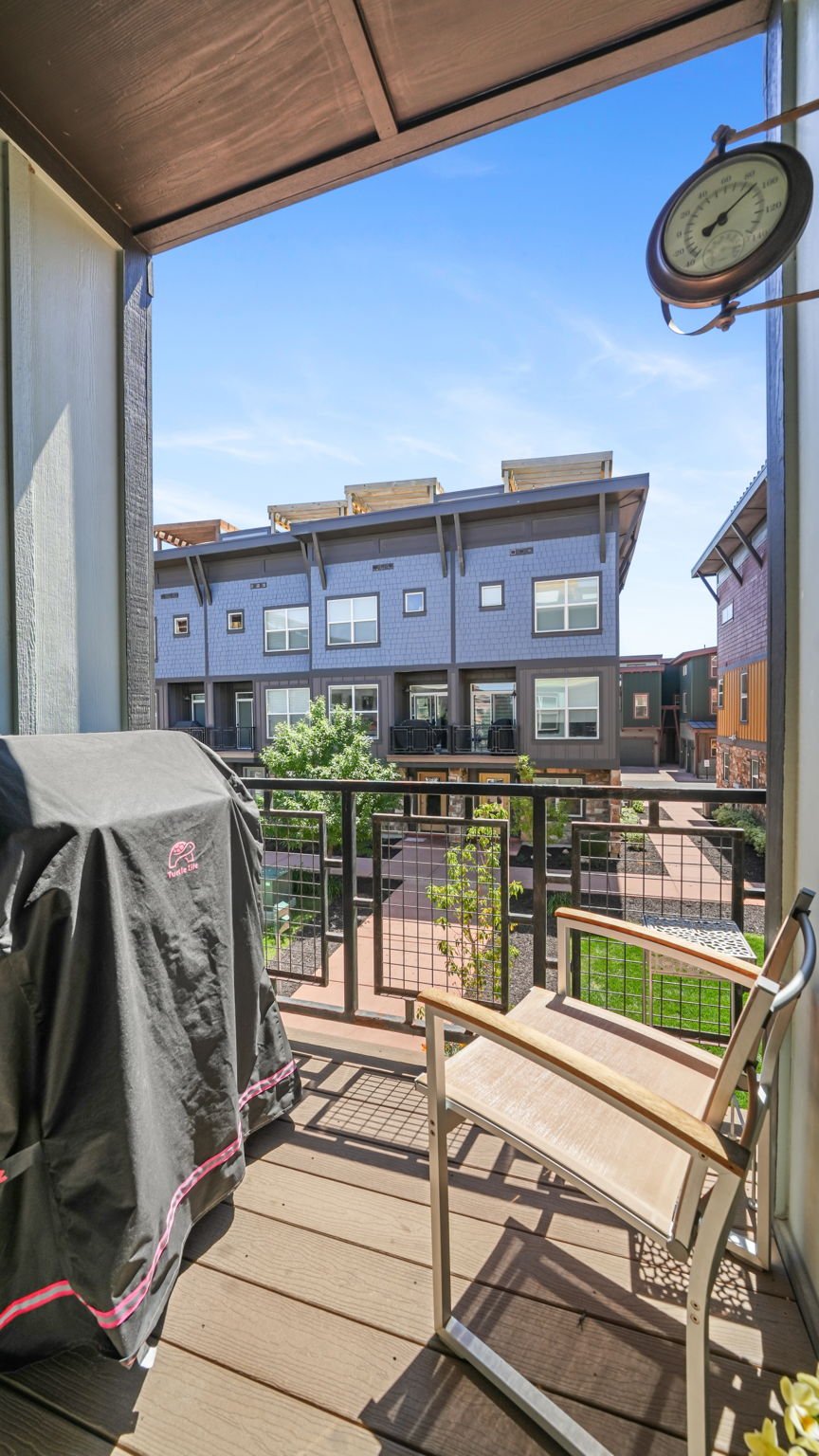 1370 Center Dr #21