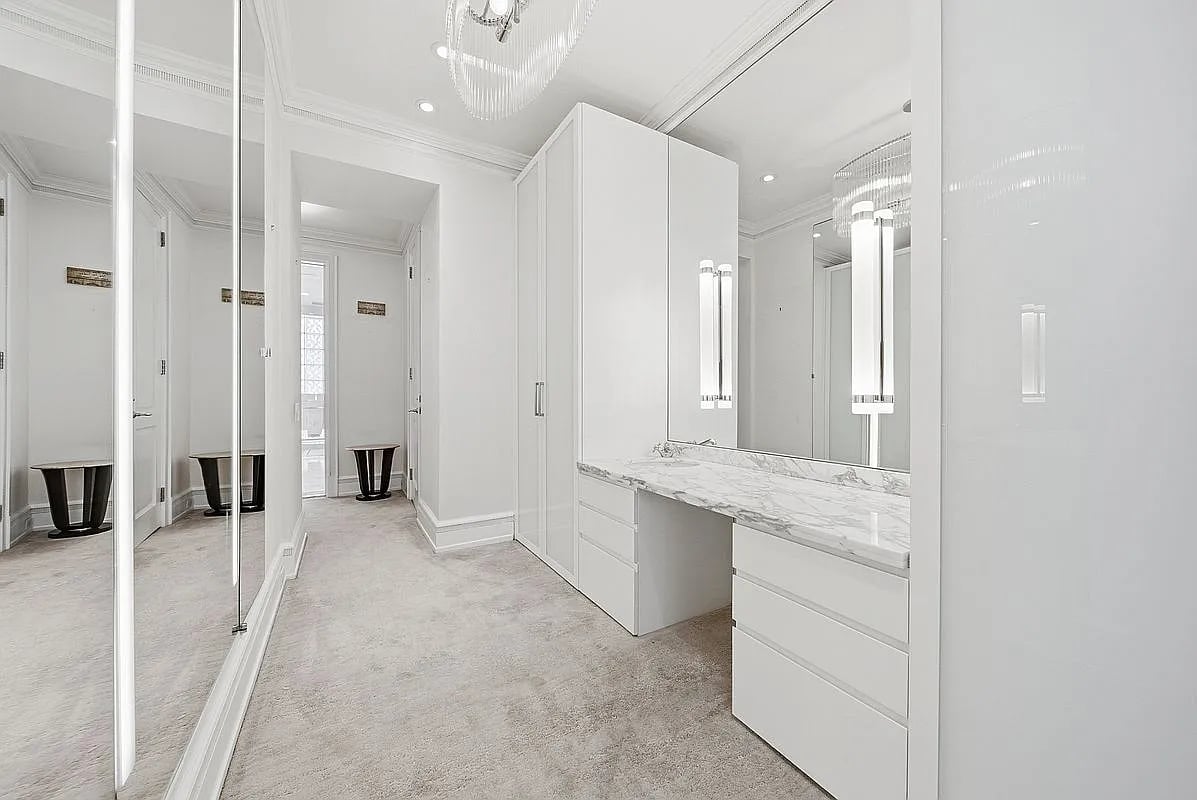 67 East 82nd Street