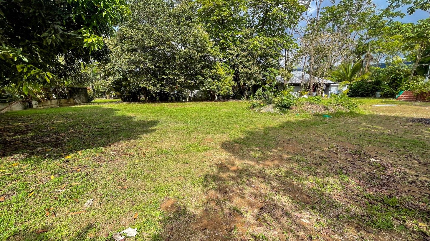 Prime Uvita Lot Near Marino Ballena – 0.30 Acres, Dual Access, Build Multiple Units
