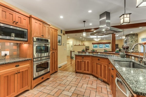 7 Worthen Rd