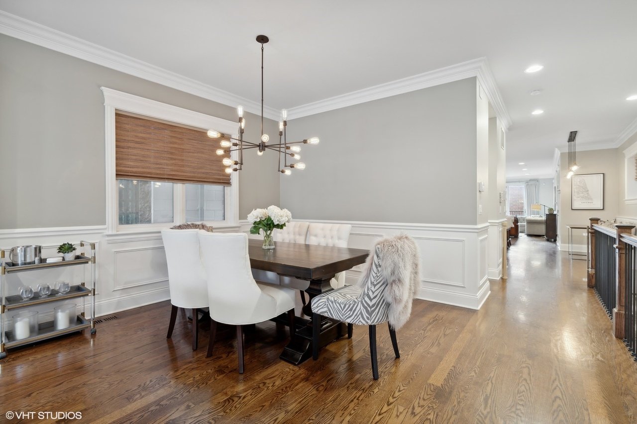 2732 N Seminary Ave #1