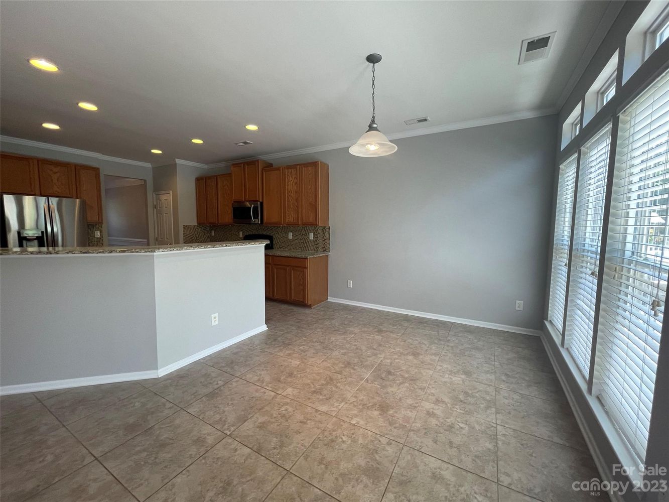 1208 Rockwell View Rd
