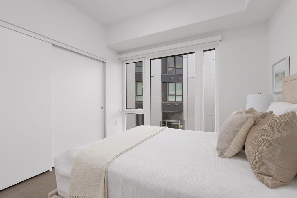 4908 Cambie St, #501