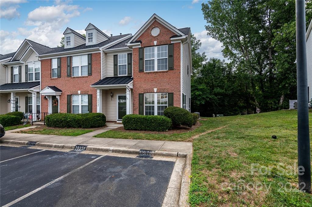 3025 Misty Harbor Cir