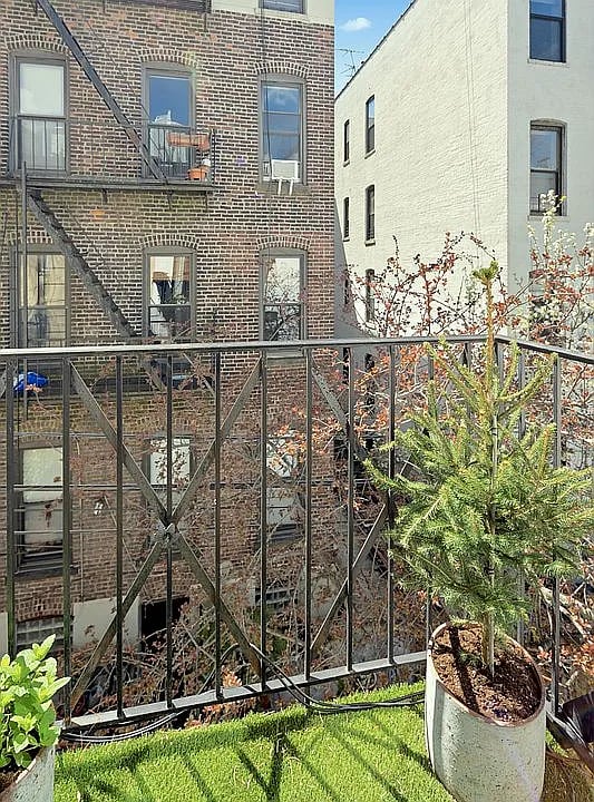 606A 3rd Street 2