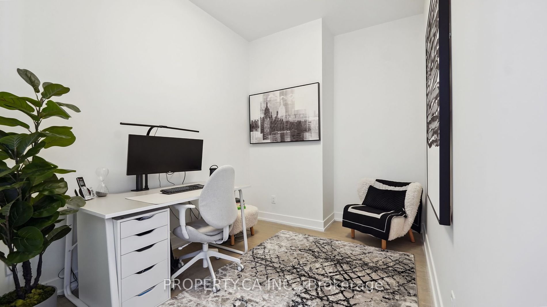 BAY STREET'S CAPTIVATING SUITE
