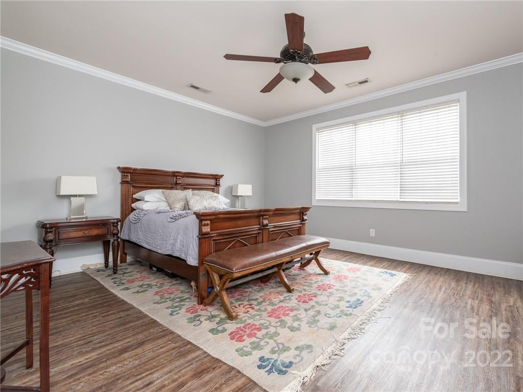 2704 Occaneechi Ct