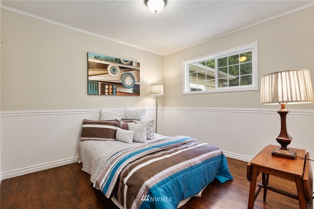 16317 28th Ave NE