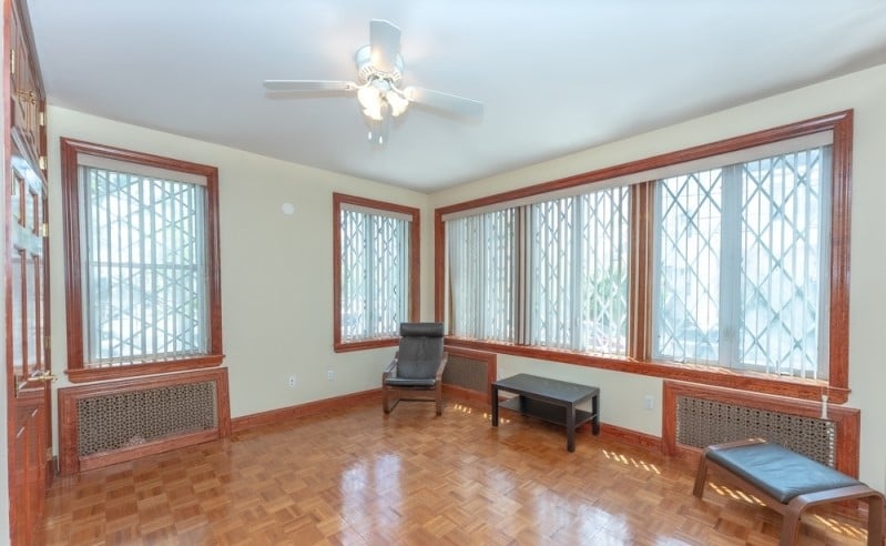 24 Elm Rd