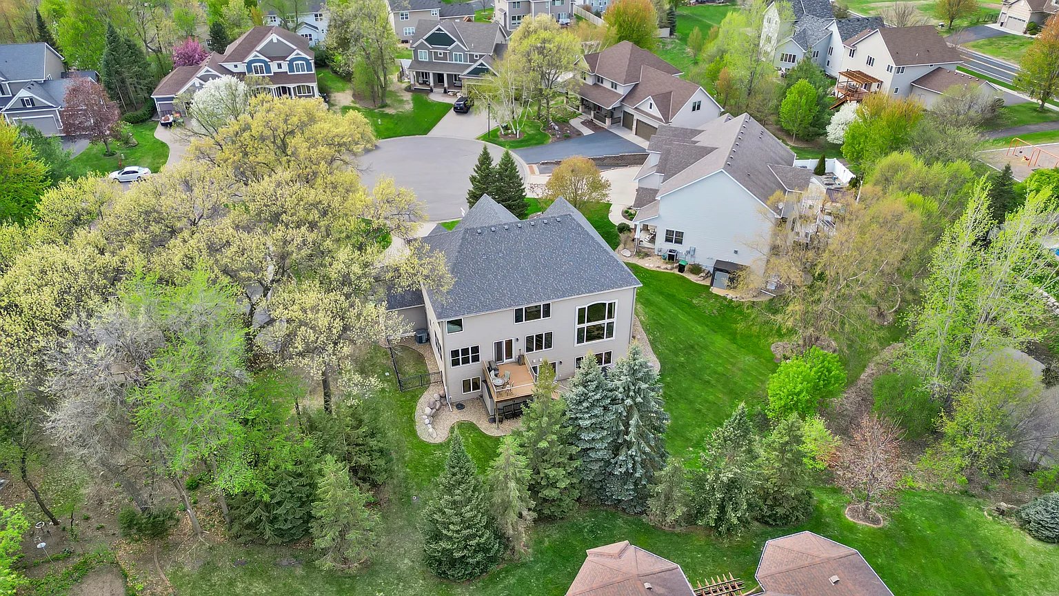 Hanson-Built Model Home on Quiet Cul-De-Sac
