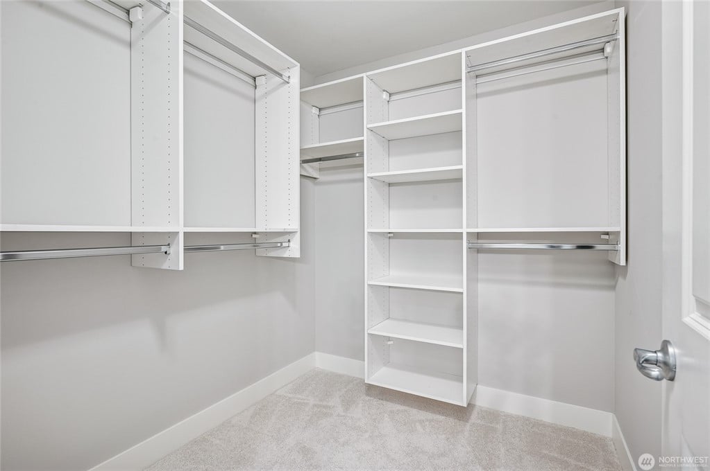 900 228th Avenue NE Unit: 16C