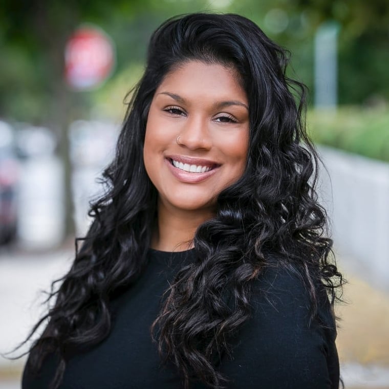 Dr. Julie Padilla Syracuse, NY Real Estate Agent Headshot