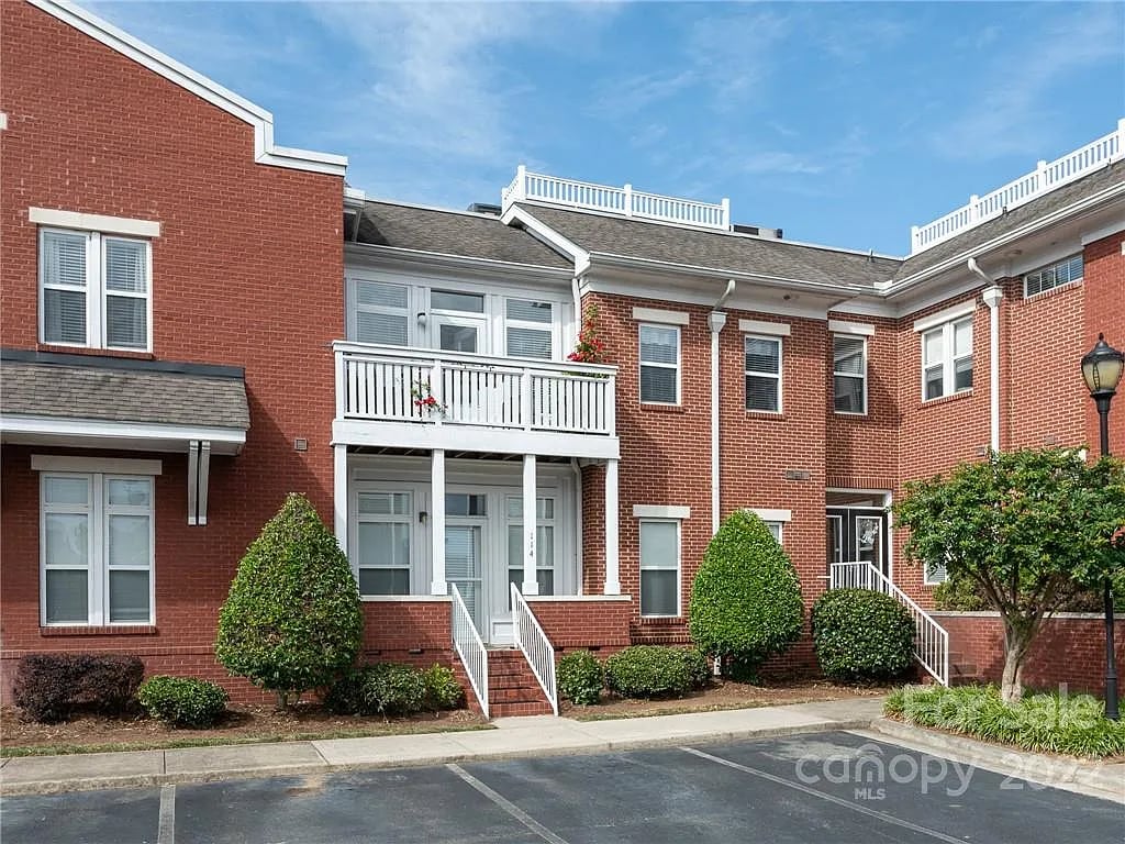 6112 Creft Cir #114