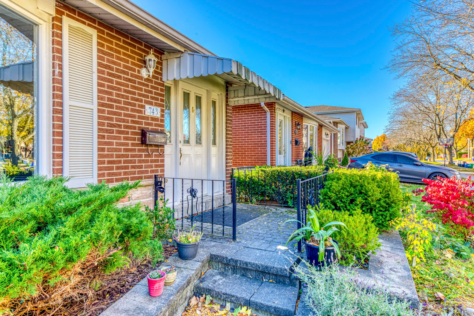 743 Mullin Way