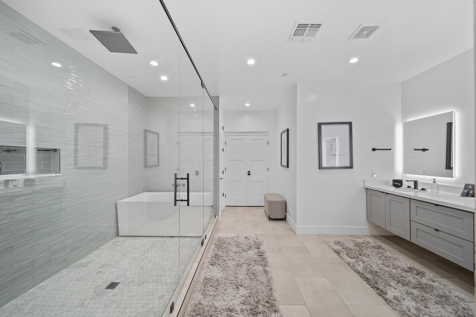 14002 N 67TH Place