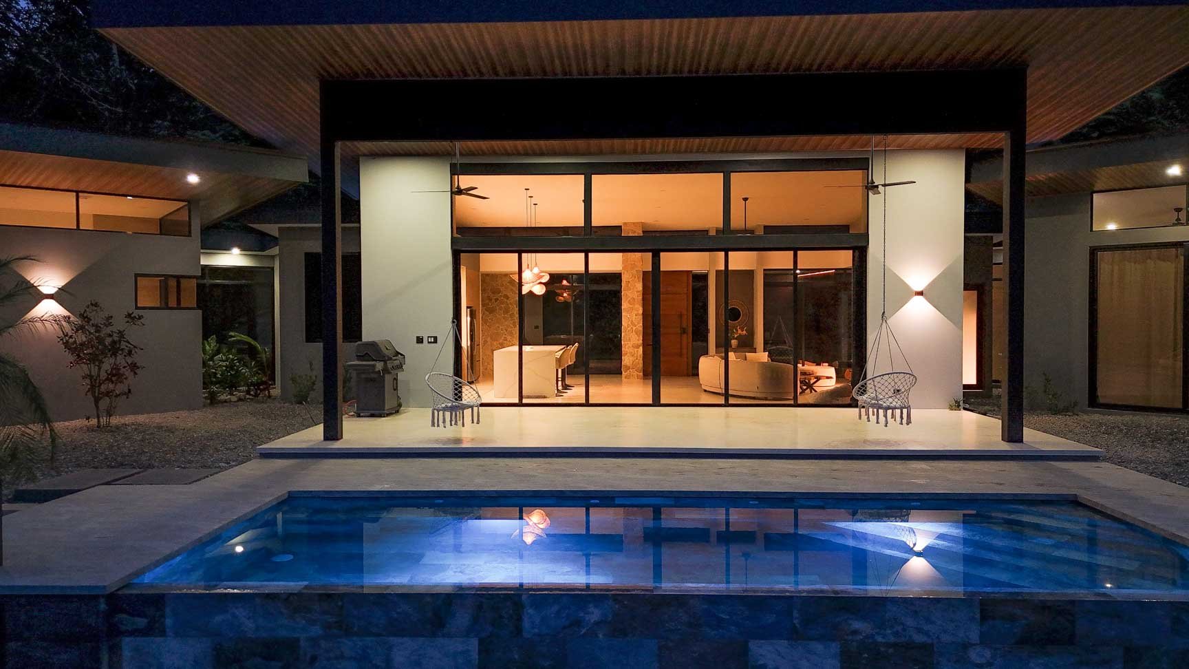 Ojochal Modern Jungle Home with Infinity Pool & Mountain Views