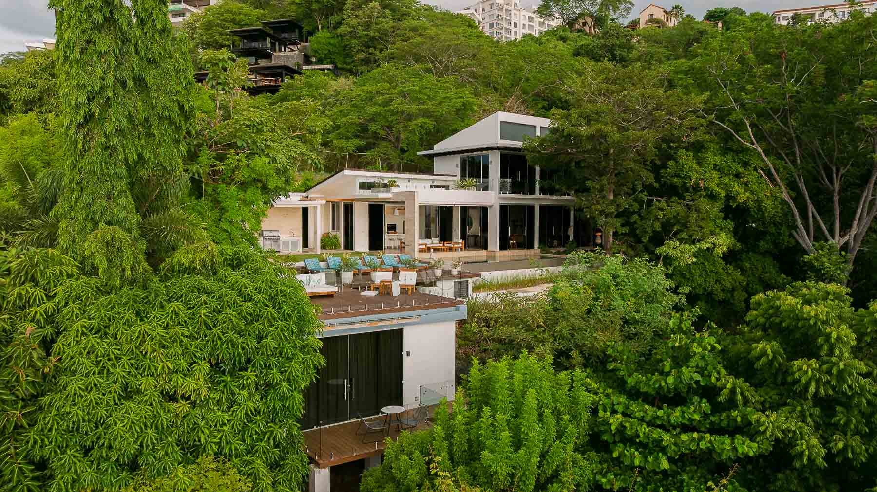 Casa Lomas del Mar | Luxury Ocean-View Villa with Infinity Pool