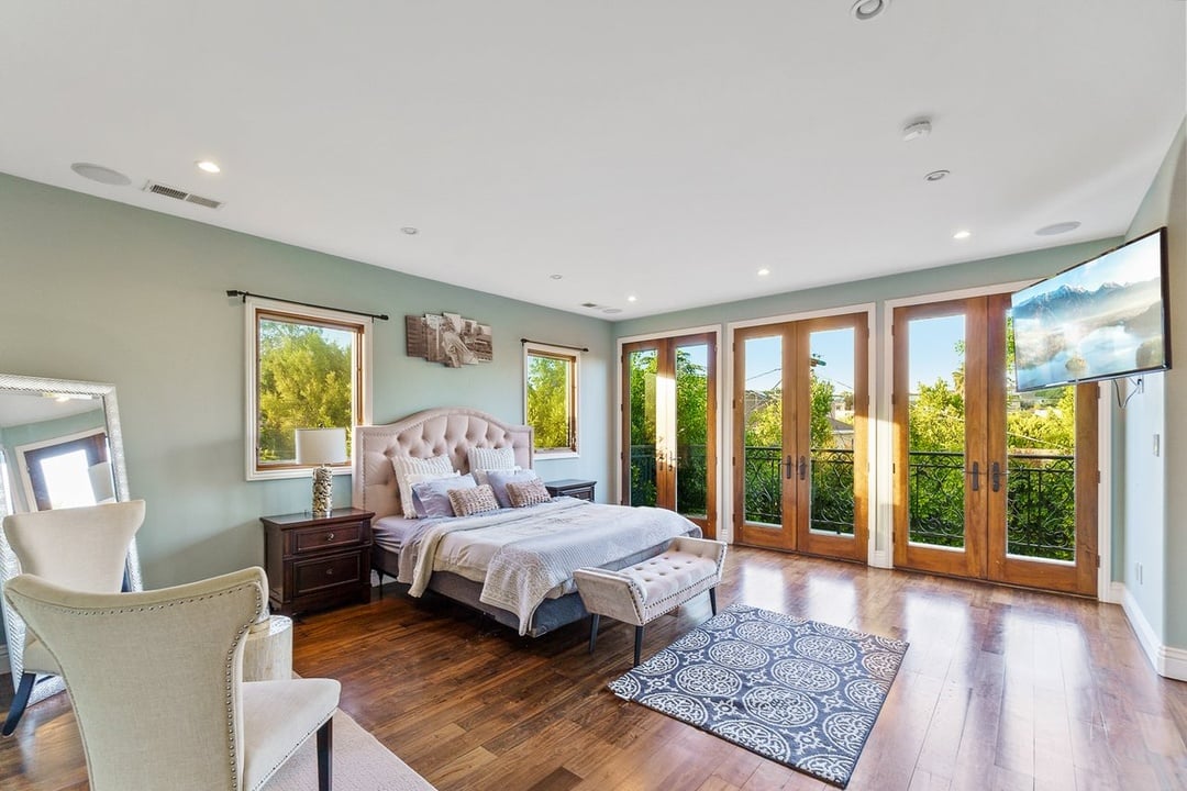 Valley Opulent