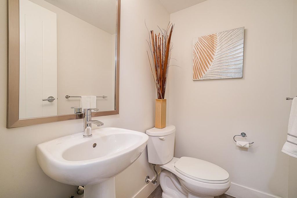 19433 68 Ave, #38