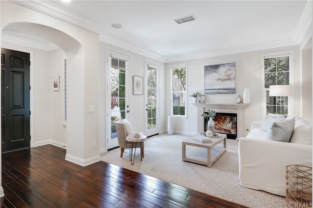 6 Galora Ln