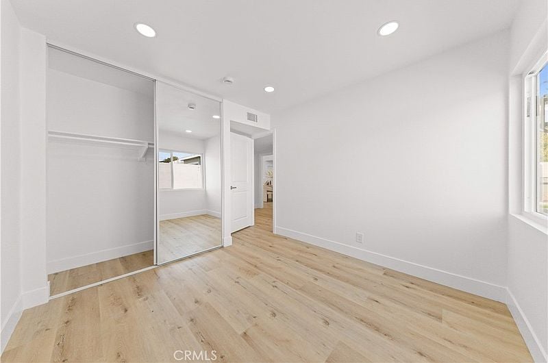 1232 Athens Ave
