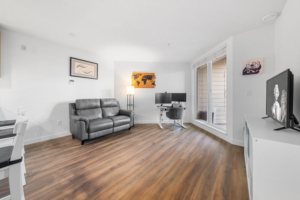 108 E 8th St, #214