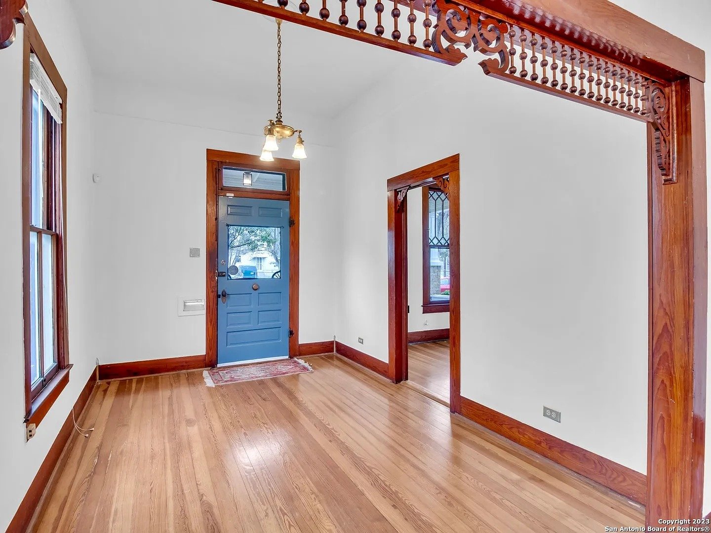 325 Cedar St