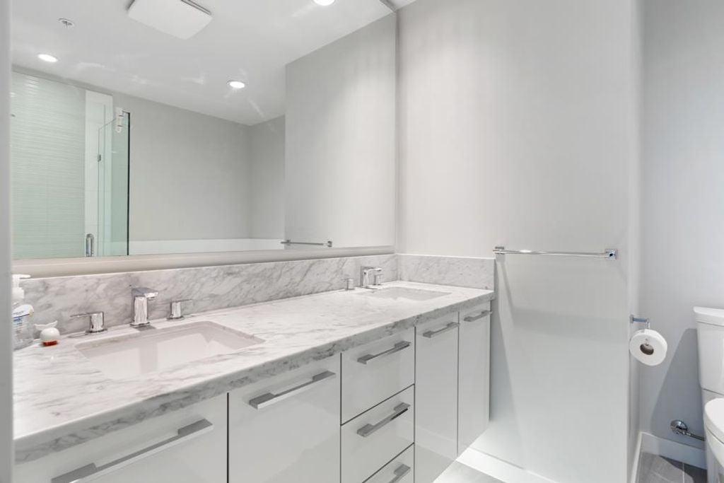 3263 Pierview Cres, #203