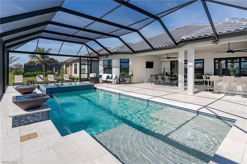 11935 Collegio Dr