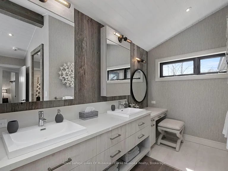 305 Wapaska Cres